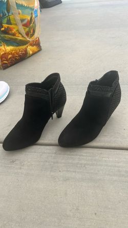Women black ankle boots
