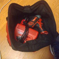Milwaukee Drill With Battery And Charger 