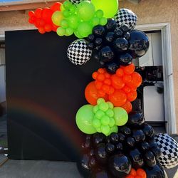 Backdrop & Balloon Garland 
