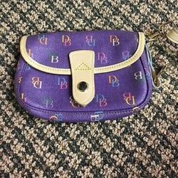Dooney and bourke wristlet