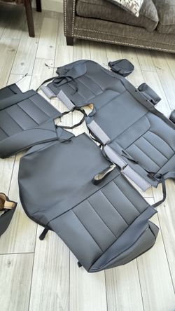 Back row only Seat Covers, GMC sierra Chevy Silverado  Feux leather. Black.