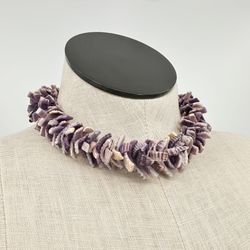 Vintage Lavender Spiky Sea Shell Choker Necklace Barrel Clasp 18”