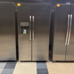 New Frigidaire Side By Side Refrigerator‼️‼️