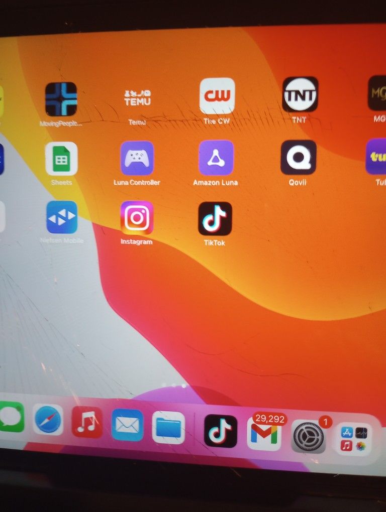 Apple iPad Air 2 With Tiktok Installed!!!