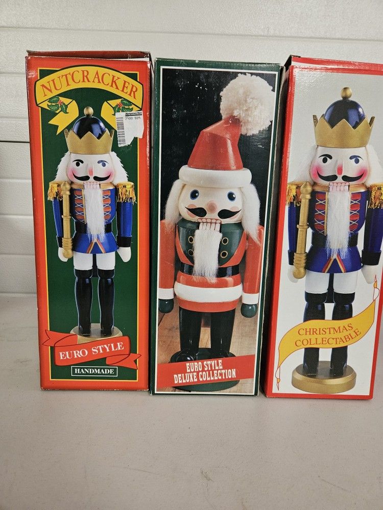 Nut Cracker