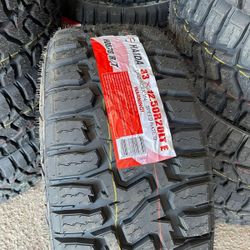 33 1250 20 RT Tires Set
