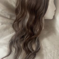“Tanya” 20”  3/4 Wig (No Bangs)