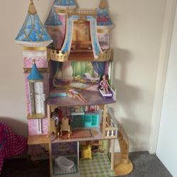 Doll House 