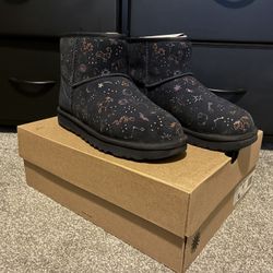 UGG Mini Zodiac Starry Night
