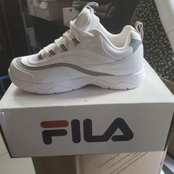 Fila Shoes Size 4 Women