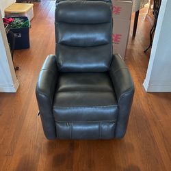 Recliner