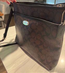 Authentic Coach Signature Crossbody Bag