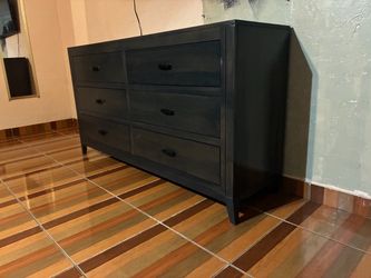 Oberlin new dresser/geitgey Amish country furnishings.