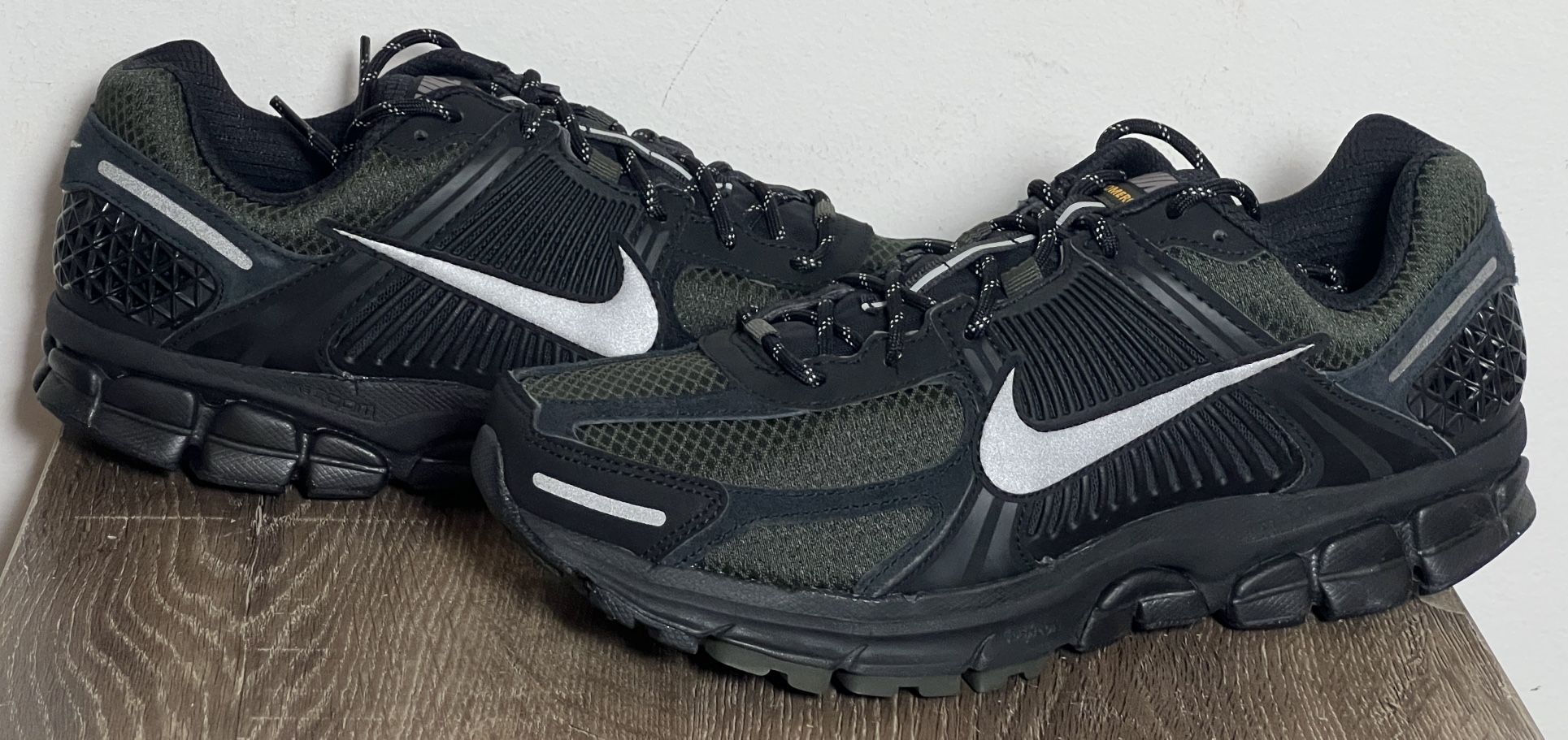 Nike Air Zoom Vomero 5 Black Sequoia | Men’s Size 10.5 | HV2527-001 (2024) NEW