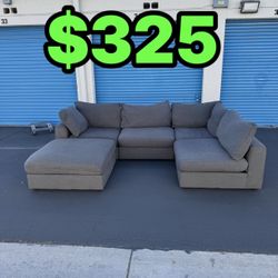 Modular Sectional Couch 🛋️ Dark Gray Color Removable Covers Has Been Wash Washed Clean Ready To Use 