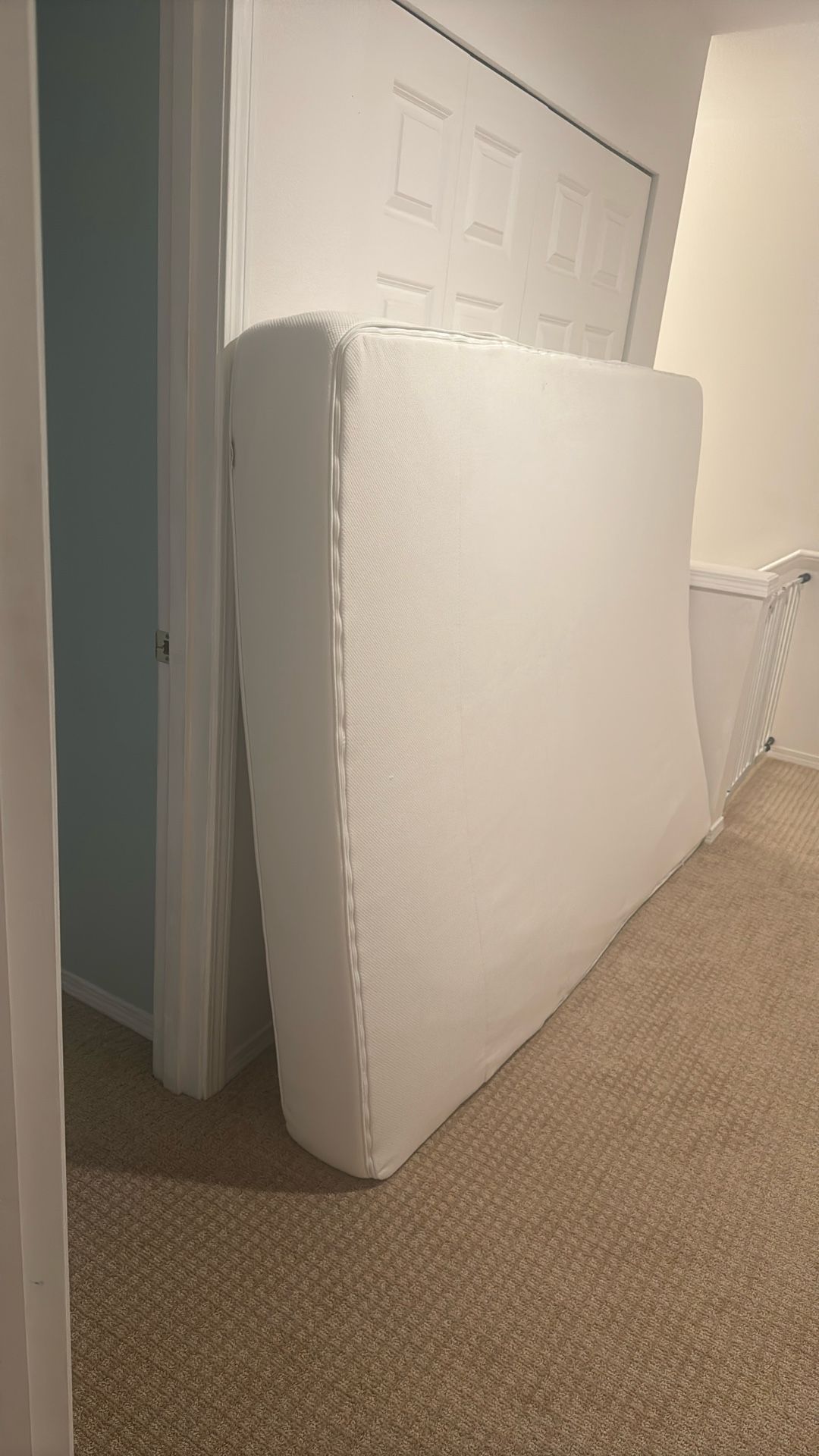 Queen Medium Firm Mattress With Spring Box