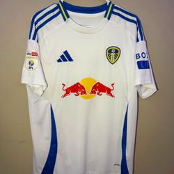 🏴 Leeds 24/25 | Home Jersey | Aaronson #11 (Small)