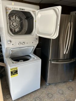 GE Washer Dryer Combo Electric Almost New