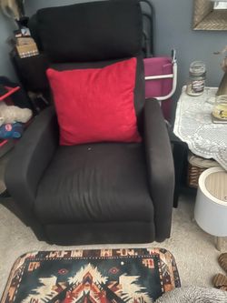 2 recliners