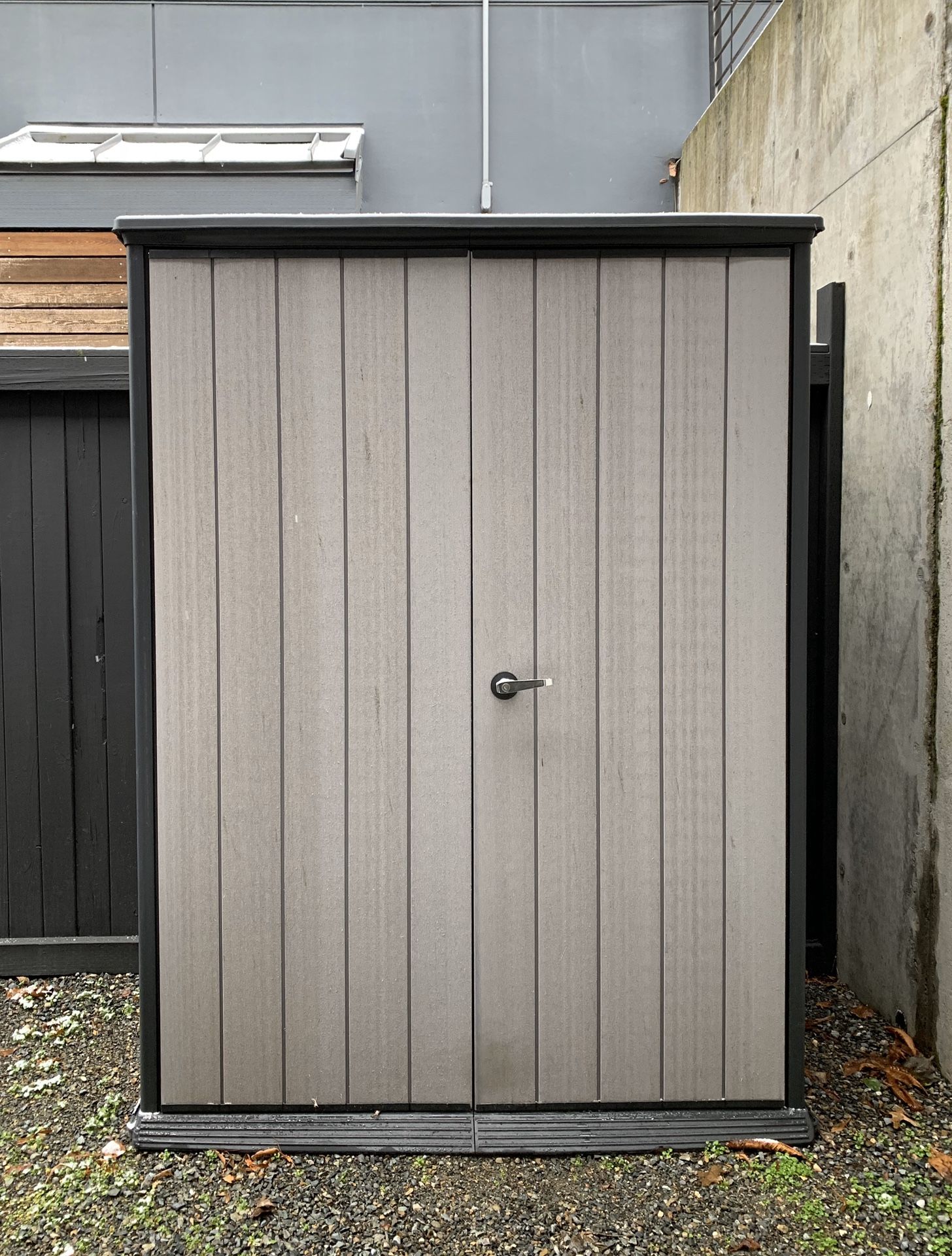 Keter Vertical Storage Shed for Sale in Seattle, WA OfferUp