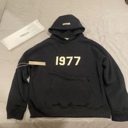 1977 Essentials hoodie 