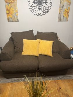 Comfortable love seat