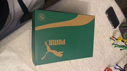 Puma Sneakers in Box