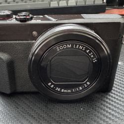 Canon G7X MKii 