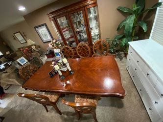 Dinning table with hutch and chairs included