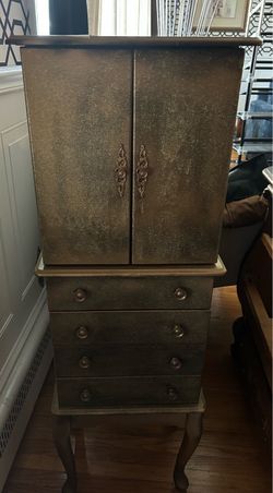 Jewelry  armoire