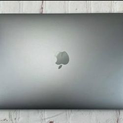 MacBook Pro 2019 13.3" i7 2.7 GHz 16GB  