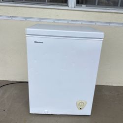 Deep Freezer   (H 34” X  L 24 1/2”  X  W 21 1/2”)