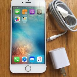 Factory unlocked apple iphone 6s 32gb Sold with store warranty 