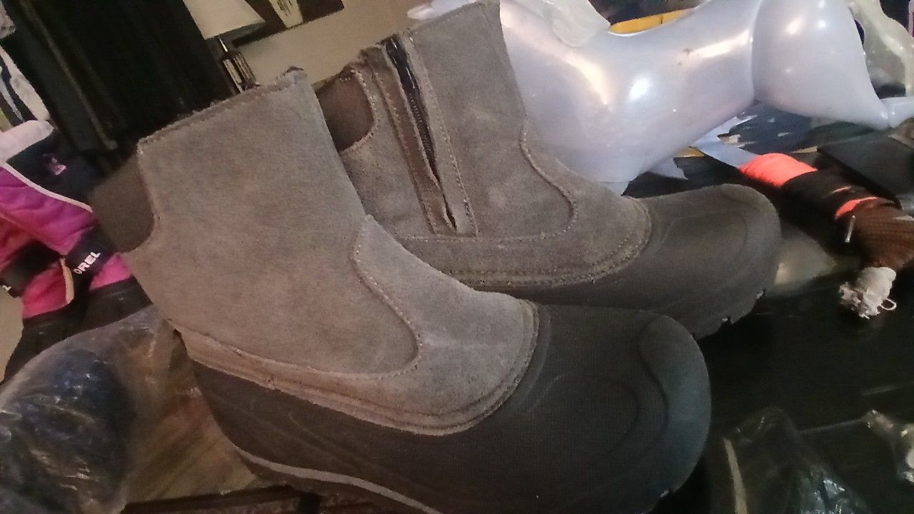 Northside Mens Insulated Boots SIZE 10