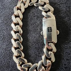 10 K Gold Bracelet 