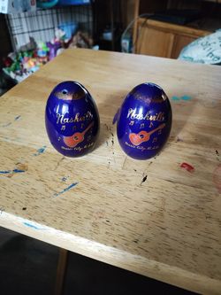 Nashville Salt &Pepper Shakers 