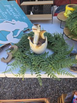 4 Jurassic Centerpiece 