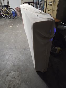 TWIN SIZE FOAM MATRESS 10 Deep IN GOOD CONDITION 4