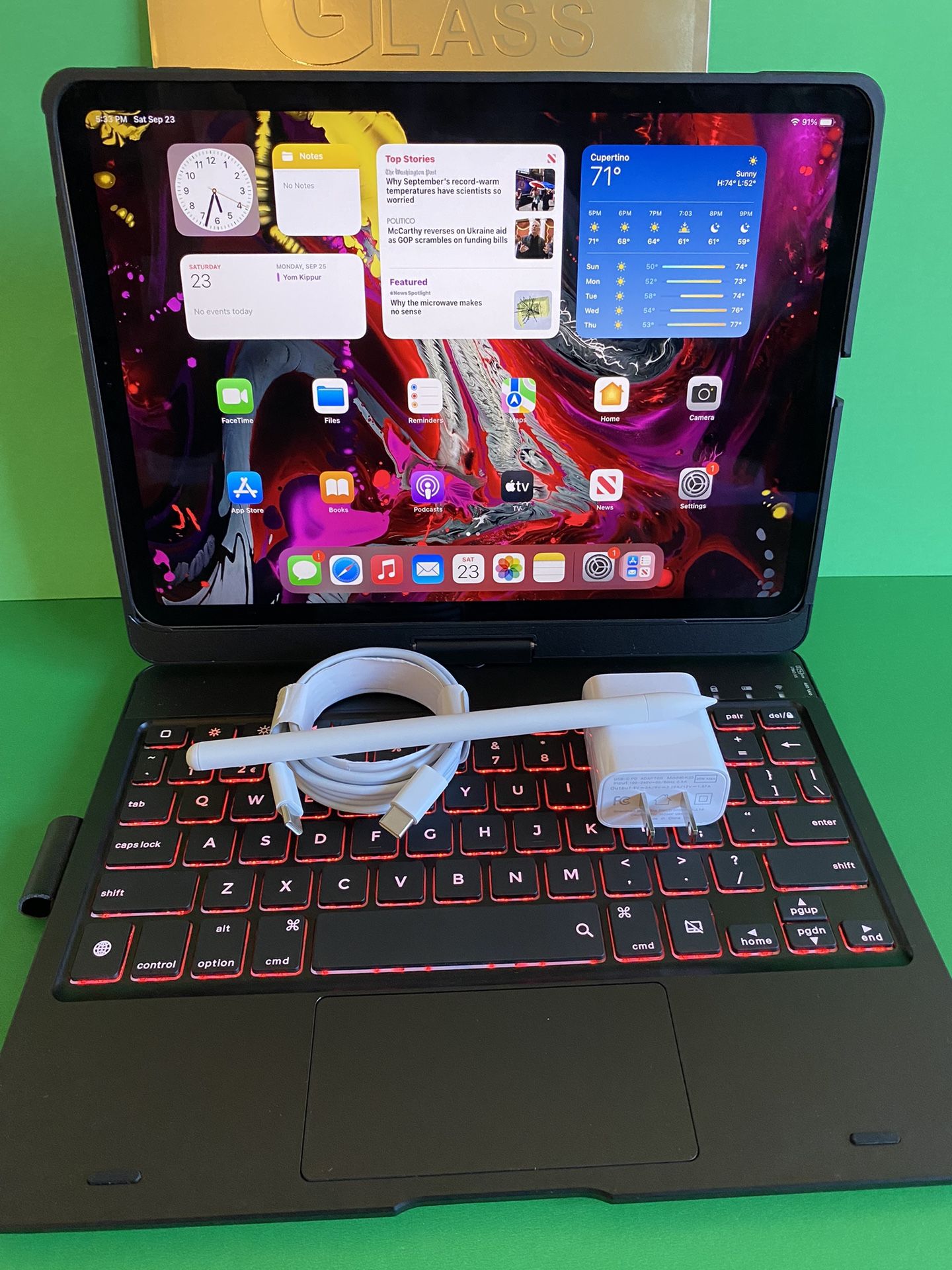 Apple IPad Pro 11” (Face ID / Liquid Retina  / 2018 Model ) 64GB with Keyboard case, stylus pen & Accessories (256GB $469) 