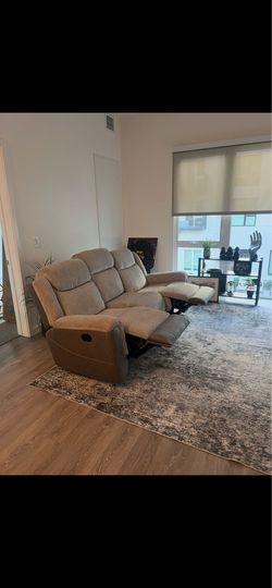 Recliner couch