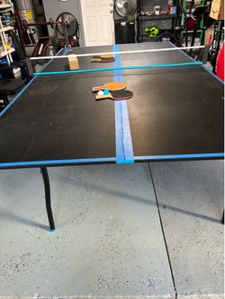 Regulation size ping-pong table with everything included needs assembly
