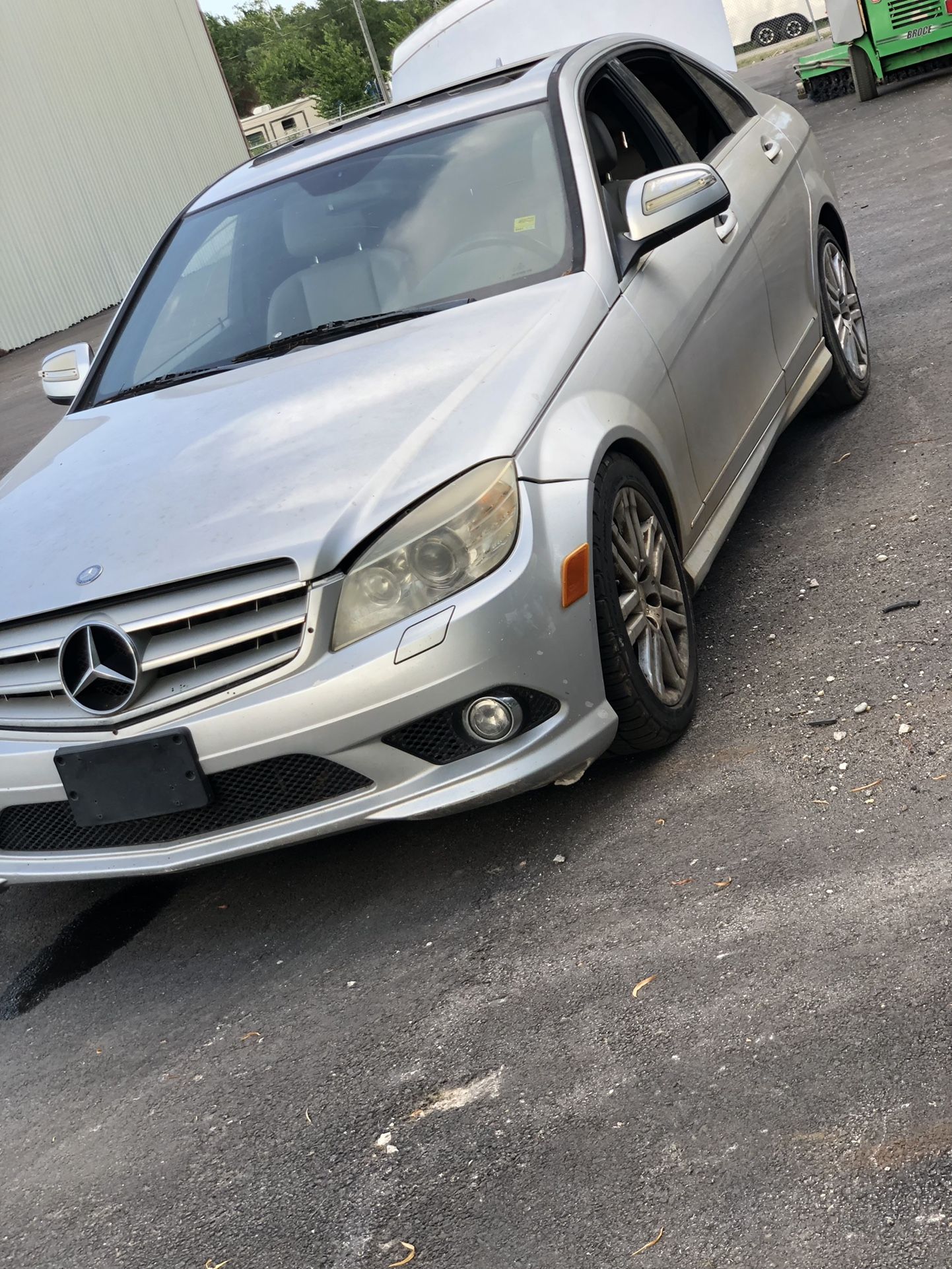 2008 Mercedes’ Benz C350 Parts Only