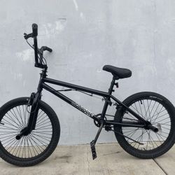 20” Mongoose Freestyle Bmx Bike 