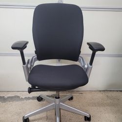 Steelcase Leap V2 Ergonomic Computer Desk Office Chair Fully Loaded