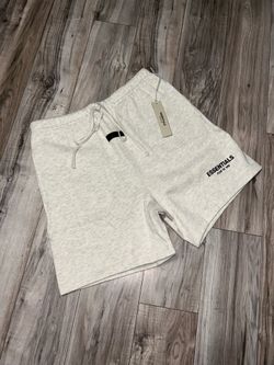 Essential shorts LARGE