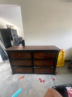 Dresser and nightstand