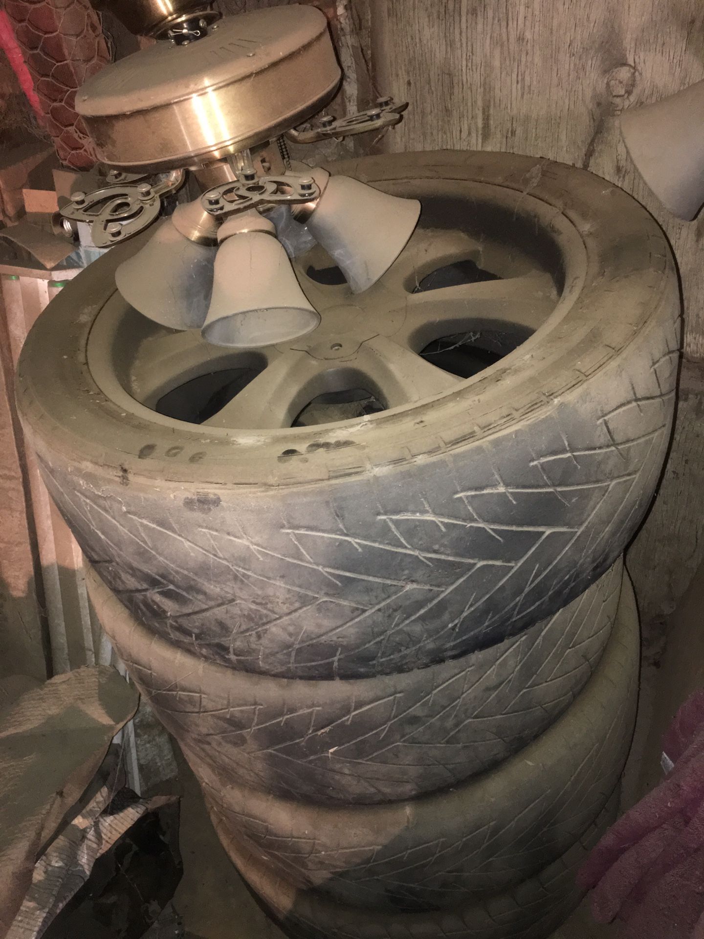 MST 305/40/R22