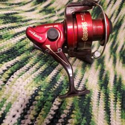 Use Fishing Reel 