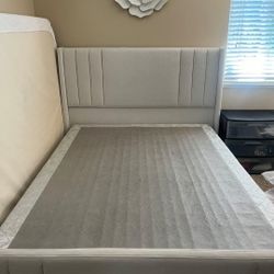 Very Slightly Use Bed Frame/headboard