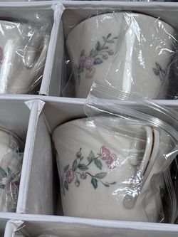 Nice vintage Lenox cups new